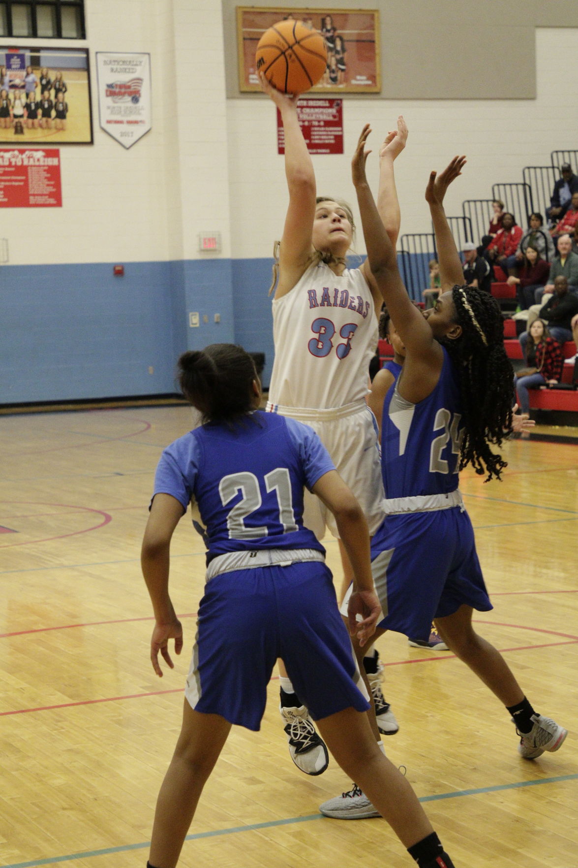 SHS-NI basketball 27.JPG